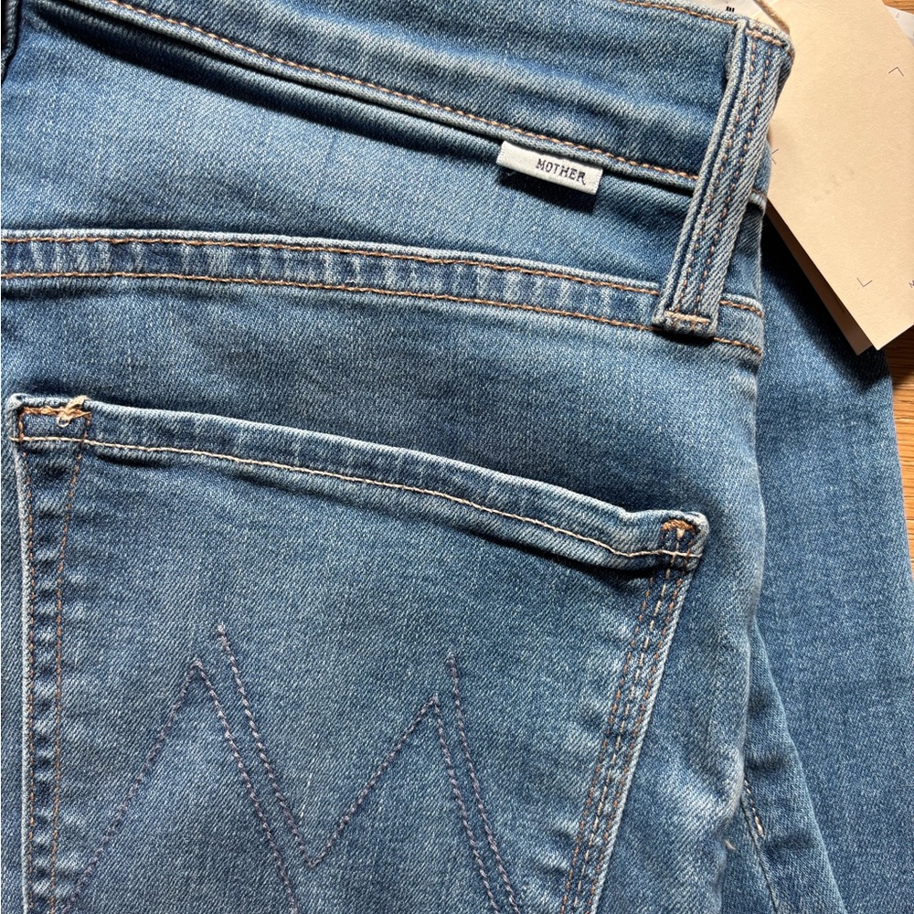 MOTHER Mid Rise Rider Ankle Jeans in Lhasa Love - Picture 7 of 9
